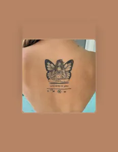 Listen to Cheyenne Murchmaid, watch music videos, read bio, see tour dates & more!