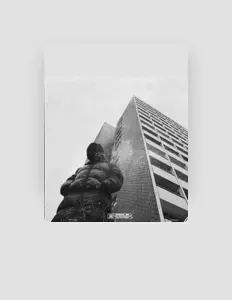 Dengarkan Makay, tonton video musik, baca bio, lihat tanggal tur & lainnya!