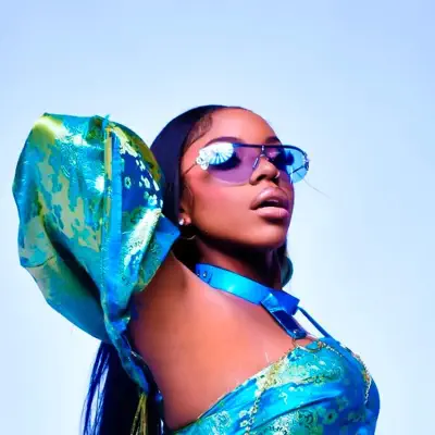 Listen to Loure, watch music videos, read bio, see tour dates & more!