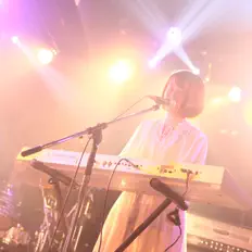 Akane Moriyamaを聴いたり、ミュージックビデオを鑑賞したり、経歴やツアー日程などを確認したりしましょう！