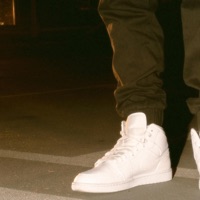 Van Damme/Turn That Round - Single - Ize