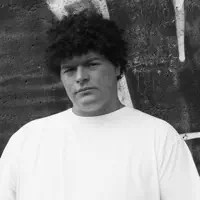 Dengarkan undefined, tonton video musik, baca bio, lihat tanggal tur & lainnya!