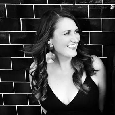 Listen to Taryn Lounsbury, watch music videos, read bio, see tour dates & more!