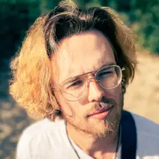 Listen to GADABOUT, watch music videos, read bio, see tour dates & more!