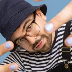 Poslechněte si interpreta updog, sledujte hudební videa, přečtěte si životopis, podívejte se na data turné a další informace.