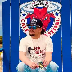 Poslechněte si interpreta Colton Kro & The Murder, sledujte hudební videa, přečtěte si životopis, podívejte se na data turné a další informace.