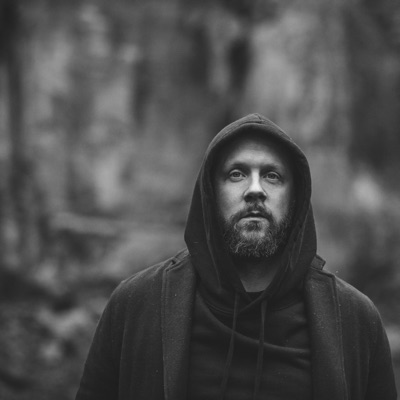 Listen to Ian Britt, watch music videos, read bio, see tour dates & more!
