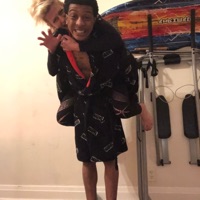 Kneecaps - Single - Famouss Richard