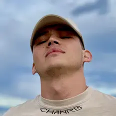 Listen to chanrb, watch music videos, read bio, see tour dates & more!