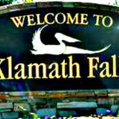 Year of Klamath Cypher (feat. Hazzy Traps, An1mated, King Midas, Wreck the Rebel, T (Terry Meadows) & Detox) - Single