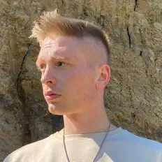 Poslechněte si interpreta Saigon, sledujte hudební videa, přečtěte si životopis, podívejte se na data turné a další informace.