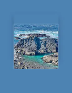 Dengarkan Djubáh, tonton video musik, baca bio, lihat tanggal tur & lainnya!