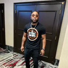 Dengarkan Alley Jay, tonton video musik, baca bio, lihat tanggal tur & lainnya!