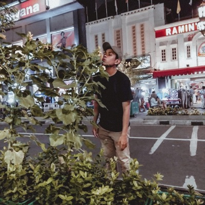 K-Pop Plastic? - Single