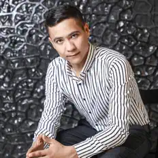 Listen to Oloviddin Zubaydullayev, watch music videos, read bio, see tour dates & more!