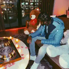 Sanchez Bby dinle, müzik videolarını izle, biyografisini oku, tur tarihlerini ve daha fazlasını gör!