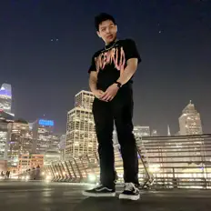 K. San सुनें, म्यूज़िक वीडियो देखें, बायो पढ़ें, दौरे की तारीखें और बहुत कुछ देखें!