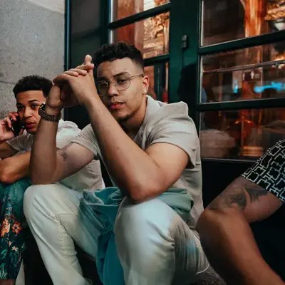 Listen to Realzz, watch music videos, read bio, see tour dates & more!