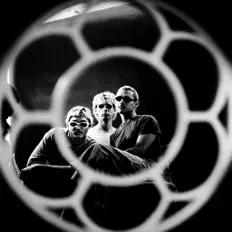 Ascolta Pop Club, guarda video musicali, leggi la biografia, vedi le date del tour & altro!