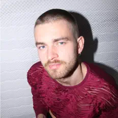 Luister naar Koen Peters, bekijk muziekvideo's, lees de bio, bekijk de tourdata, en meer!