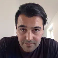 Escucha a Reinferno, mira vídeos musicales, lee la biografía, consulta fechas de giras y mucho más.