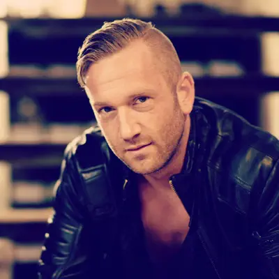Listen to Marc Ullrich, watch music videos, read bio, see tour dates & more!
