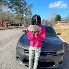 Poslechněte si interpreta Lil Q, sledujte hudební videa, přečtěte si životopis, podívejte se na data turné a další informace.