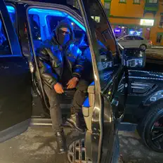 U.S.Bay सुनें, म्यूज़िक वीडियो देखें, बायो पढ़ें, दौरे की तारीखें और बहुत कुछ देखें!