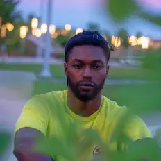 收听 Nova Imer、观看音乐视频、阅读小传、查看巡演日期等 ！