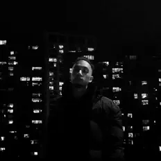 Ouve YSK, vê vídeos de música, lê a biografia, vê as datas da digressão e muito mais!