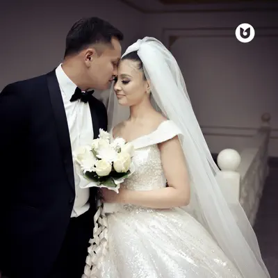 Қара қыздар жалаңаш