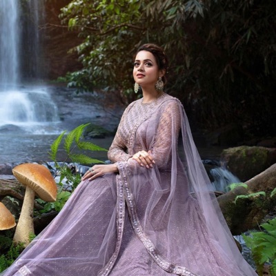 Amaera Fashions (feat. Bhavana, Janaki, Lijo Nelson, Anu Koshy & Clutch) - Single