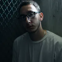 Escucha a undefined, mira videos musicales, lee su biografía, consulta las fechas de las gira y más.