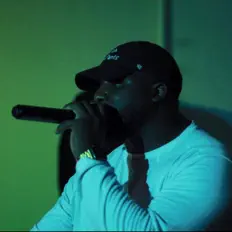 Ouça Tylar Berry, assista a videoclipes, leia a biografia, veja as datas das turnês e mais!