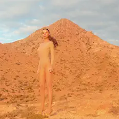 Dengarkan Mariola Membrives, tonton video musik, baca bio, lihat tanggal tur & lainnya!