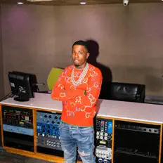 Ouve Amyr, vê vídeos de música, lê a biografia, vê as datas da digressão e muito mais!