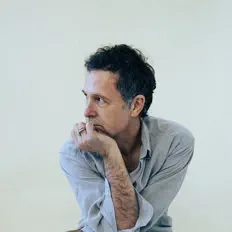 Dengarkan Jason Collett, tonton video musik, baca bio, lihat tanggal tur & lainnya!
