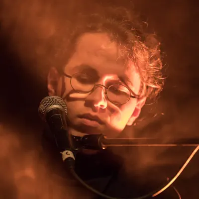 Listen to Simon Hotz, watch music videos, read bio, see tour dates & more!
