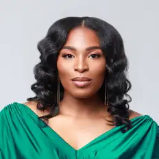 收听 Christy Bee、观看音乐视频、阅读小传、查看巡演日期等 ！