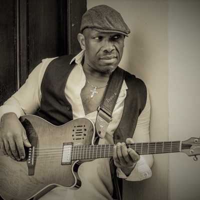 In your arms (feat. Jens Gebel) - Single