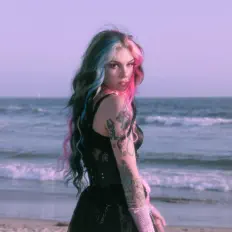 收听 Isabella Amarga、观看音乐视频、阅读小传、查看巡演日期等 ！