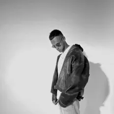 Escucha a MSTPD, mira vídeos musicales, lee la biografía, consulta fechas de giras y mucho más.