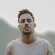 Listen to Julian Wassermann, watch music videos, read bio, see tour dates & more!