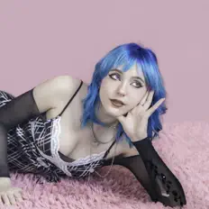 emoemzを聴いたり、ミュージックビデオを鑑賞したり、経歴やツアー日程などを確認したりしましょう！