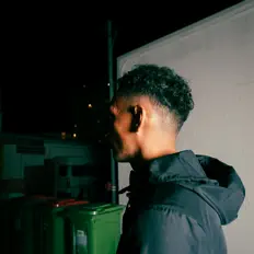 聆聽 Noddy No Mask、觀看音樂影片、閱讀小傳、查看巡演日期等！