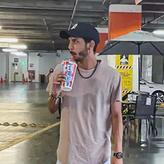 Ακούστε περιεχόμενο από Lil Hope, παρακολουθήστε μουσικά βίντεο, διαβάστε το βιογραφικό, δείτε ημερομηνίες περιοδείας, και πολλά ακόμη!