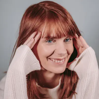 Listen to Violette fleur bleue, watch music videos, read bio, see tour dates & more!