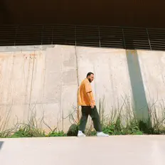 Luke Summersを聴いたり、ミュージックビデオを鑑賞したり、経歴やツアー日程などを確認したりしましょう！