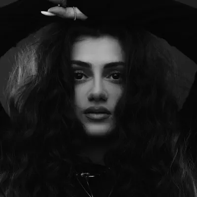 Listen to Solana, watch music videos, read bio, see tour dates & more!