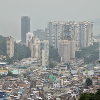 Del Ghetto (feat. Adrian Larreal) - Single